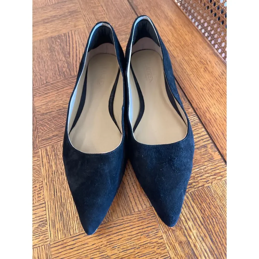 Lauren Ralph Lauren black pointed-toe suede flats size 7.5